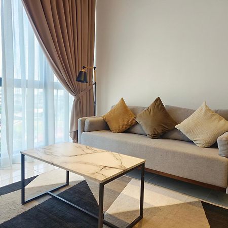 One Bedroom Troika Kota Bharu By Aghome, Modern Design Buitenkant foto
