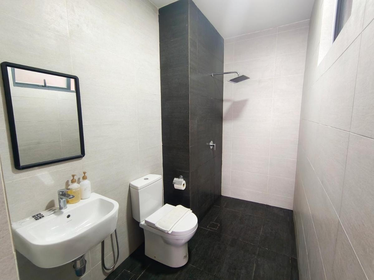 One Bedroom Troika Kota Bharu By Aghome, Modern Design Buitenkant foto