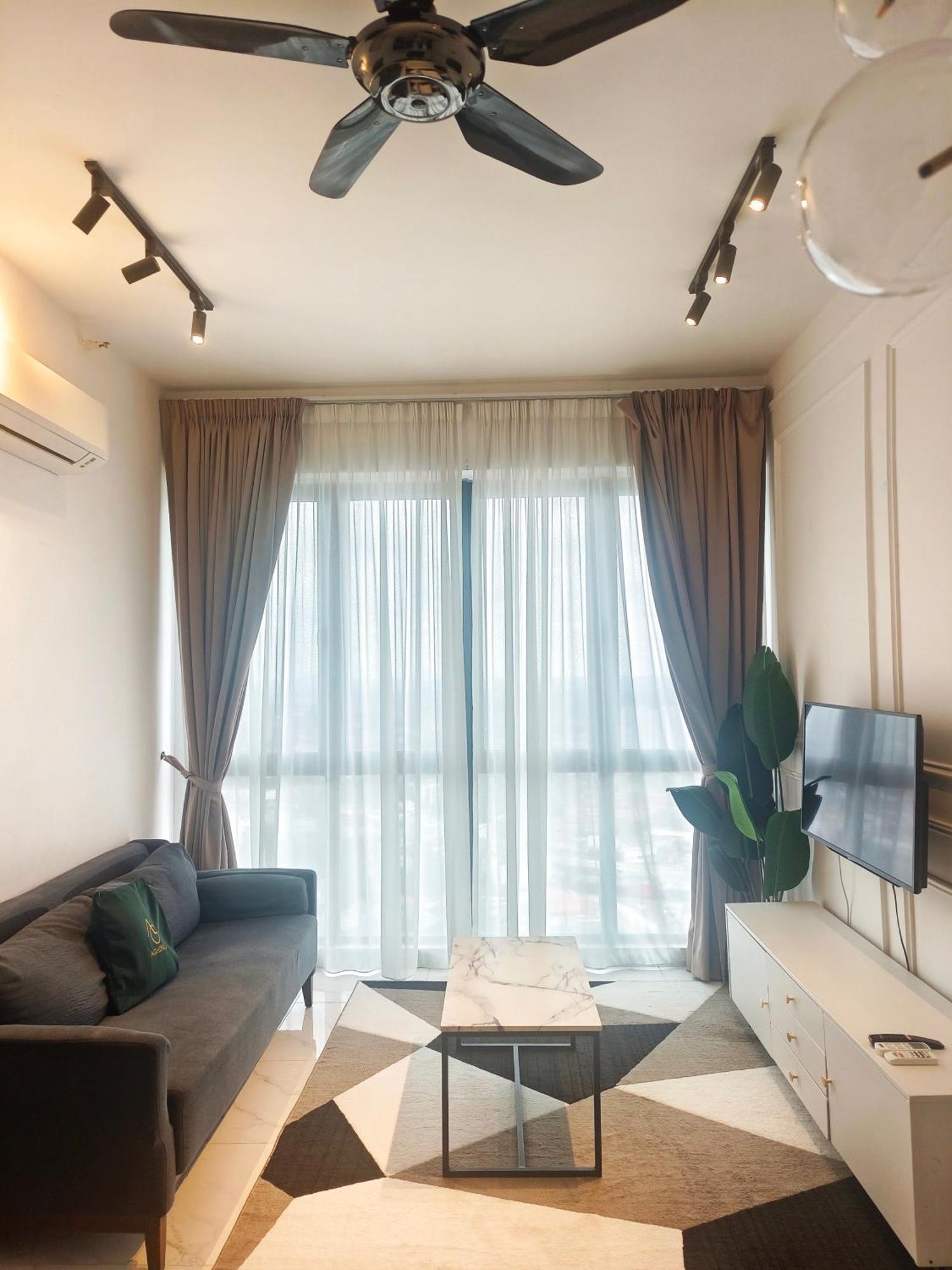 One Bedroom Troika Kota Bharu By Aghome, Modern Design Buitenkant foto